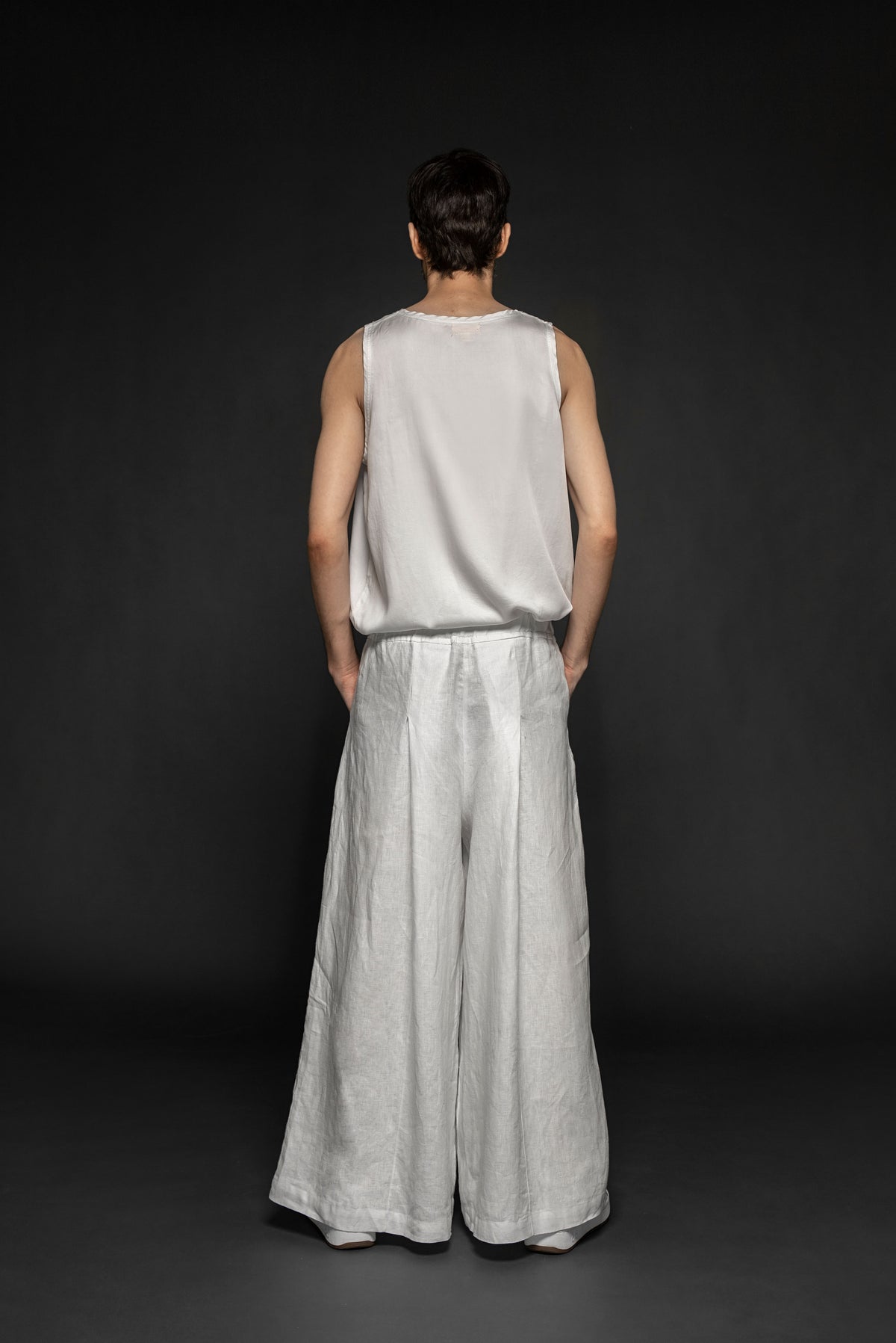 Syomsz white linen dhoti pants, pleat detail