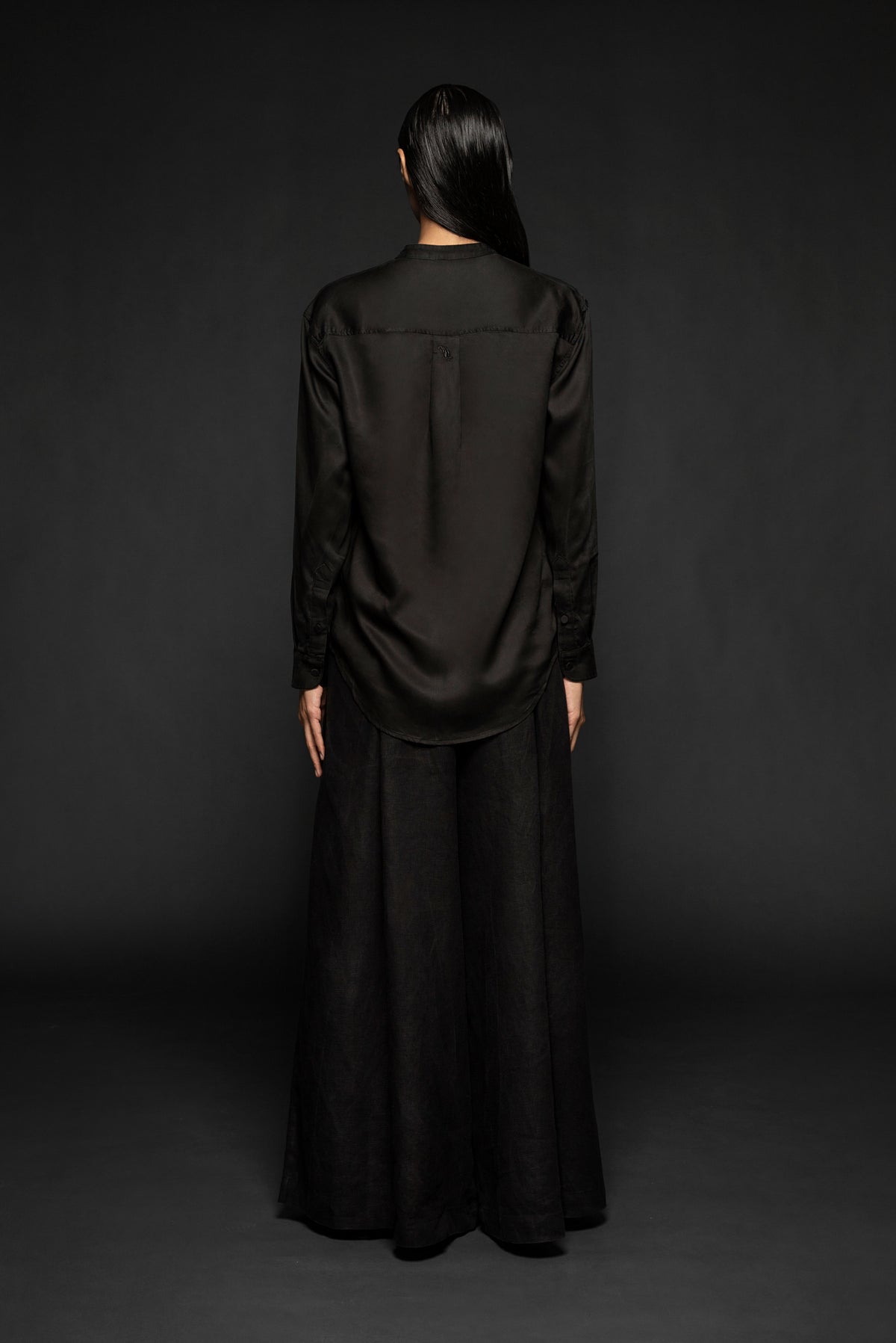 Syomsz Nehru collar shirt in black Tencel, side view