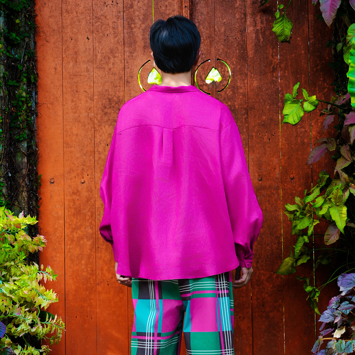 Syomsz Sayang fuchsia kebaya shirt, side view