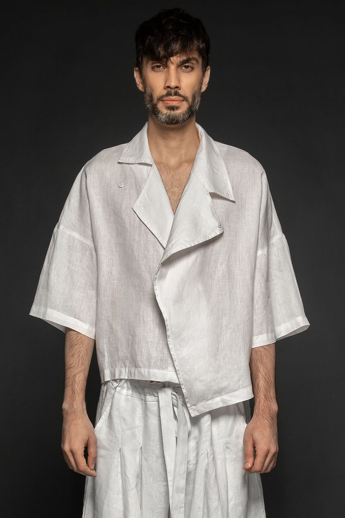 Syomsz white linen Yukata shirt styled unisex