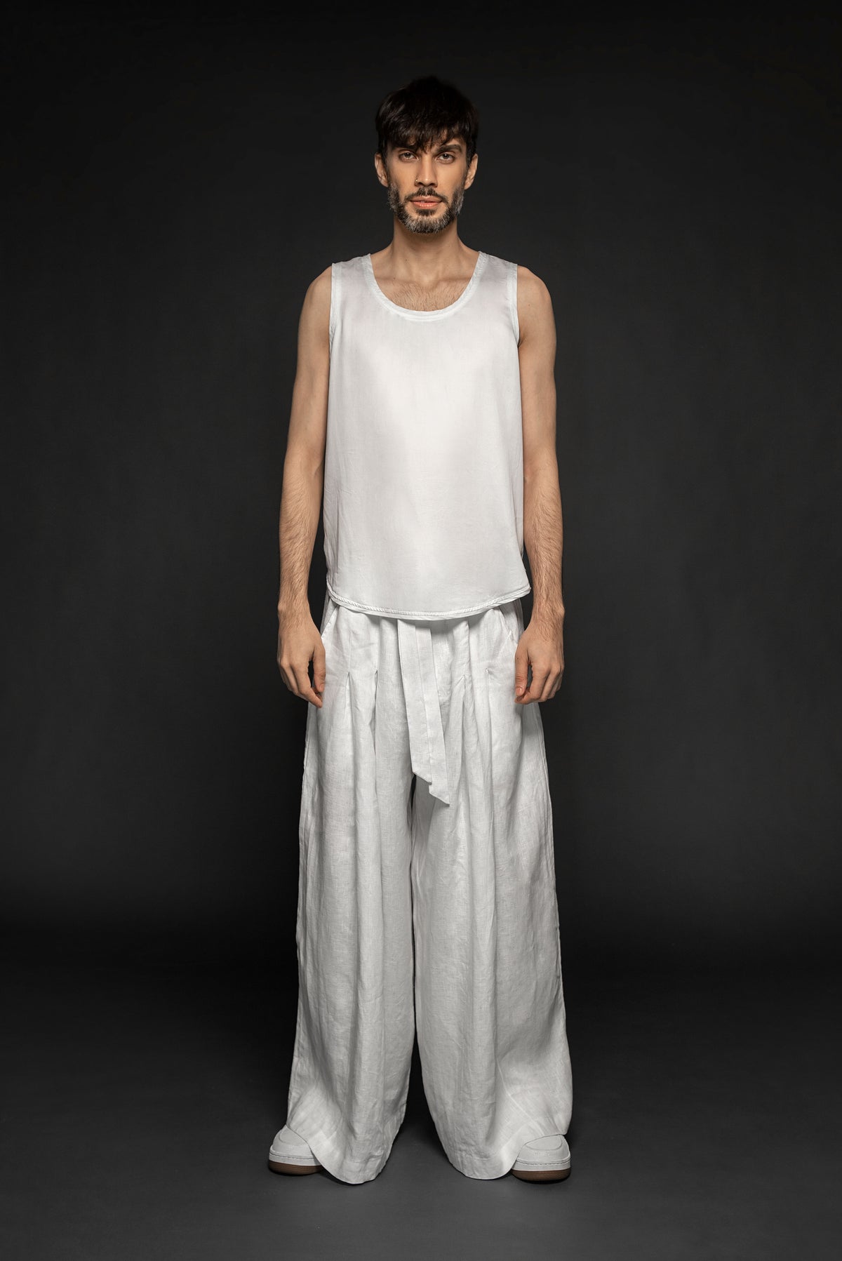 MAYKA WHITE