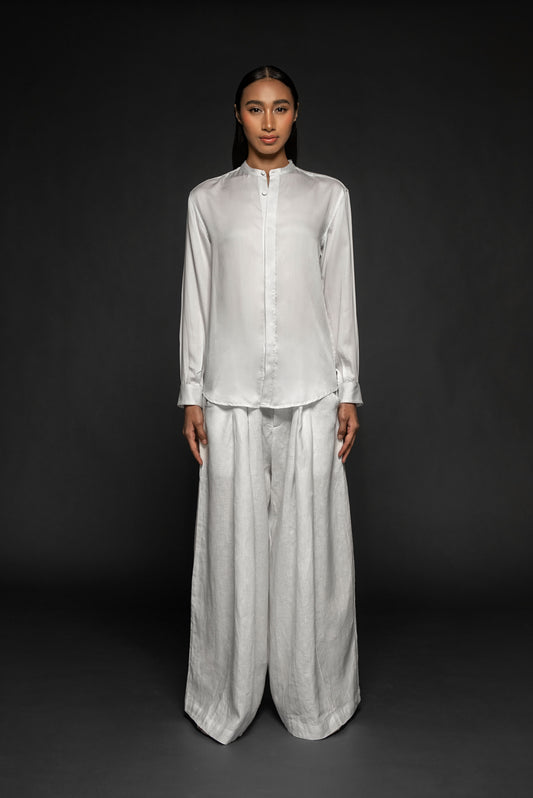 Syomsz Nehru collar shirt in white Tencel, front view