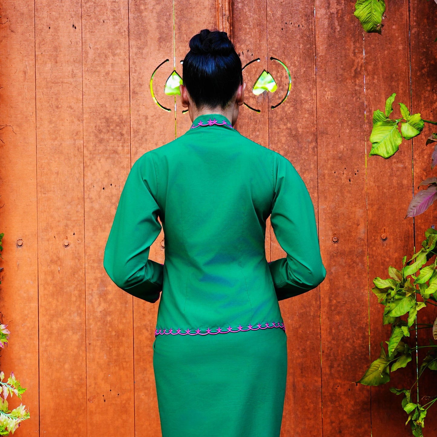 NONA GREEN